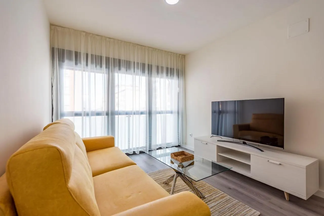 Modern Apartment Next To Train/Bus Station Μάλαγα Ισπανία
