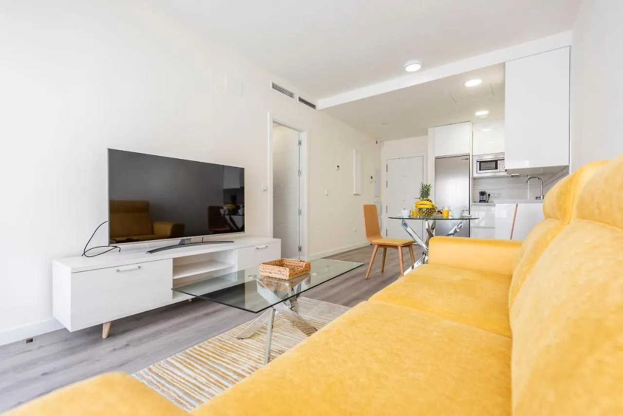 Modern Apartment Next To Train/Bus Station Μάλαγα 0*,  Ισπανία
