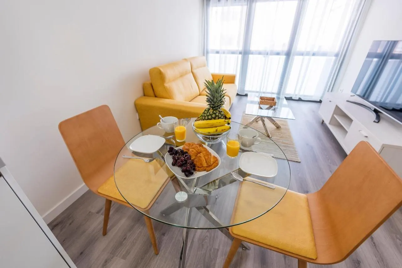 Modern Apartment Next To Train/Bus Station Málaga